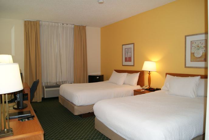Imagen de la habitación del Hotel Baymont By Wyndham Coon Rapids. Foto 11