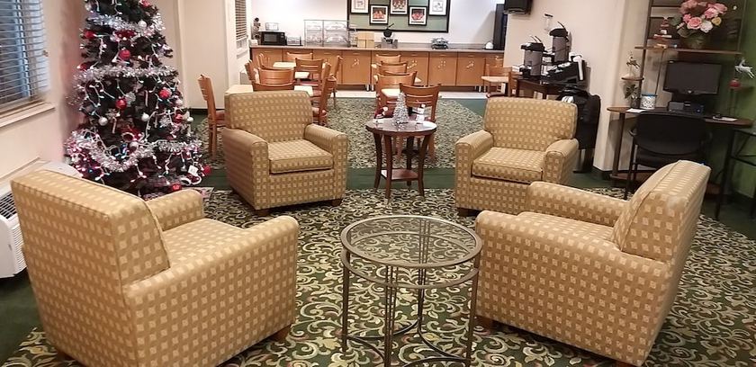Imagen de los interiores del Hotel Baymont By Wyndham Coon Rapids. Foto 19