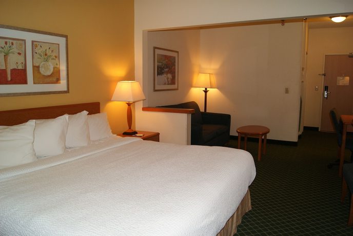 Imagen de la habitación del Hotel Baymont By Wyndham Coon Rapids. Foto 13