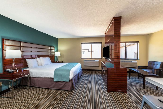 Imagen de la habitación del Hotel Baymont By Wyndham Copley Akron. Foto 14