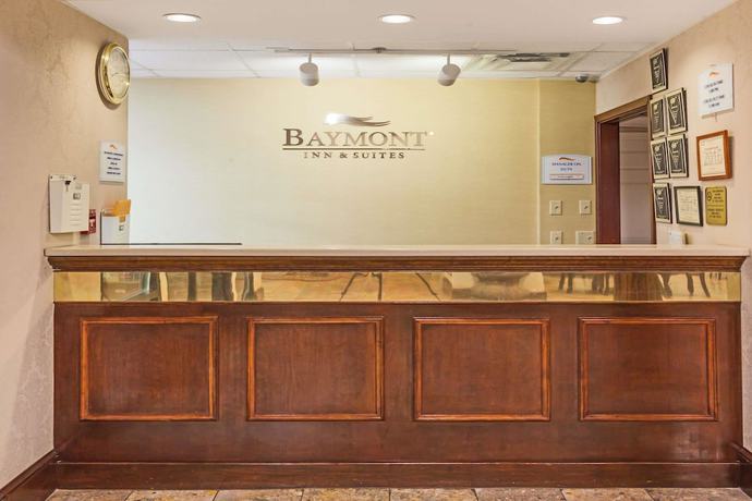 Imagen de los interiores del Hotel Baymont By Wyndham Covington. Foto 18
