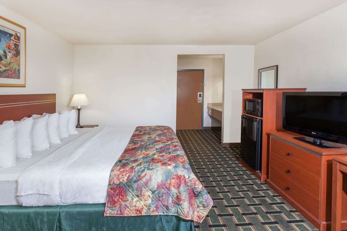 Imagen de la habitación del Hotel Baymont By Wyndham Decatur. Foto 3