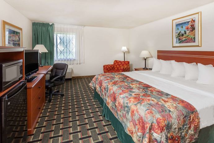 Imagen de la habitación del Hotel Baymont By Wyndham Decatur. Foto 10