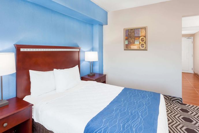 Imagen de la habitación del Hotel Baymont By Wyndham Delavan Near Lake Geneva. Foto 10