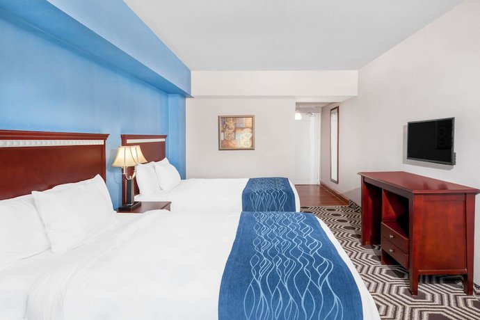 Imagen de la habitación del Hotel Baymont By Wyndham Delavan Near Lake Geneva. Foto 11