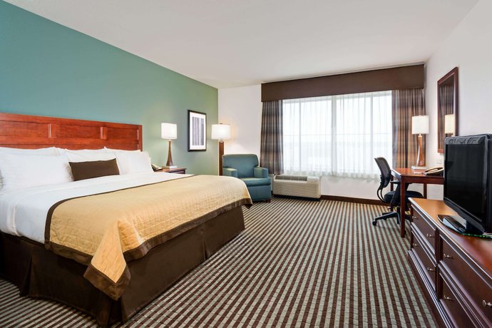 Imagen de la habitación del Hotel Baymont By Wyndham Denver International Airport. Foto 4