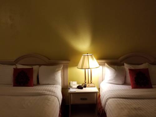 Imagen de la habitación del Hotel Baymont By Wyndham Des Moines North. Foto 3