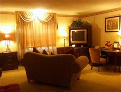 Imagen de la habitación del Hotel Baymont By Wyndham Des Moines North. Foto 9