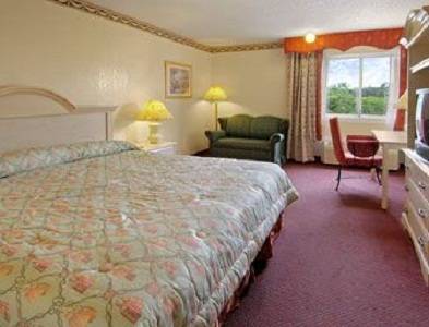 Imagen de la habitación del Hotel Baymont By Wyndham Des Moines North. Foto 10