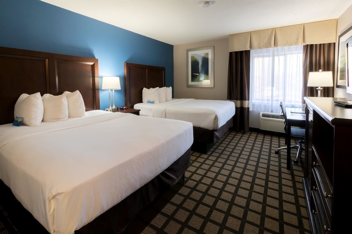 Imagen de la habitación del Hotel Baymont By Wyndham Detroit Airport/romulus. Foto 8