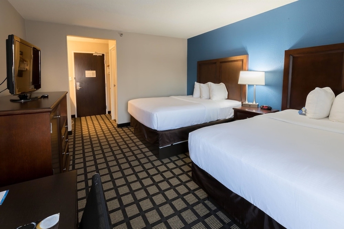Imagen de la habitación del Hotel Baymont By Wyndham Detroit Airport/romulus. Foto 10