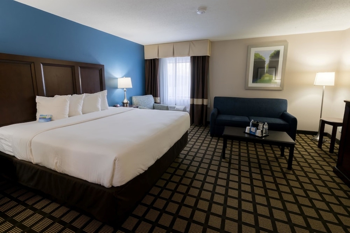 Imagen de la habitación del Hotel Baymont By Wyndham Detroit Airport/romulus. Foto 12