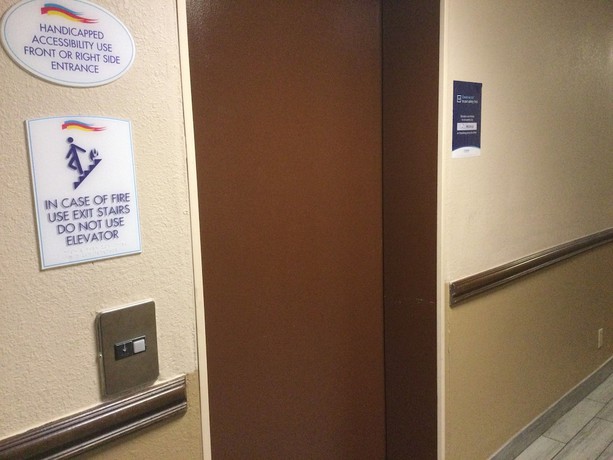 Imagen general del Hotel Baymont By Wyndham Detroit/roseville. Foto 1