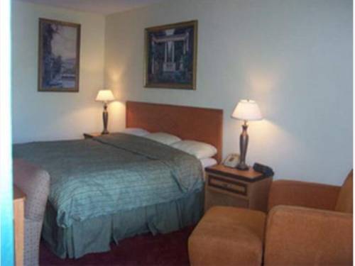 Imagen de la habitación del Hotel Baymont By Wyndham Dothan. Foto 3