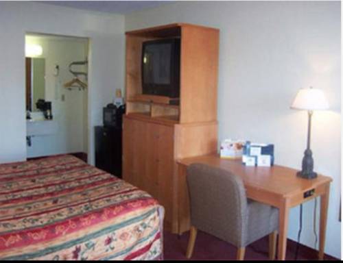 Imagen de la habitación del Hotel Baymont By Wyndham Dothan. Foto 9