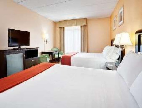 Imagen de la habitación del Hotel Baymont By Wyndham East Windsor Bradley Airport. Foto 4