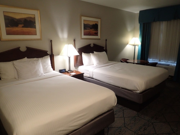 Imagen de la habitación del Hotel Baymont By Wyndham Effingham. Foto 2