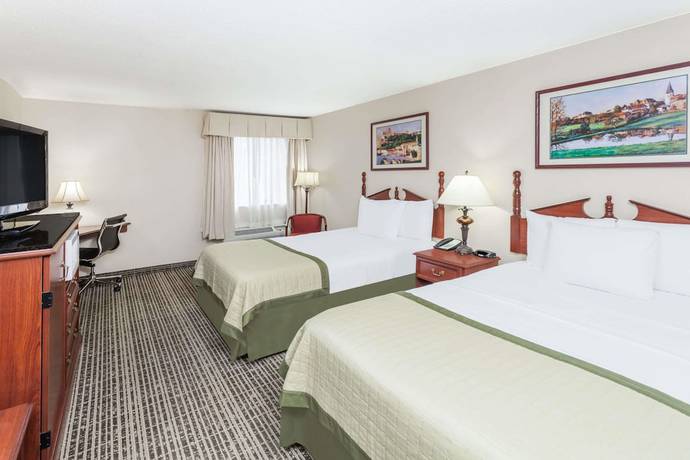 Imagen de la habitación del Hotel Baymont By Wyndham Elkhart. Foto 4