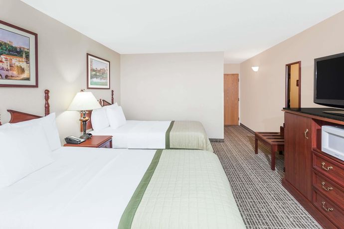 Imagen de la habitación del Hotel Baymont By Wyndham Elkhart. Foto 5