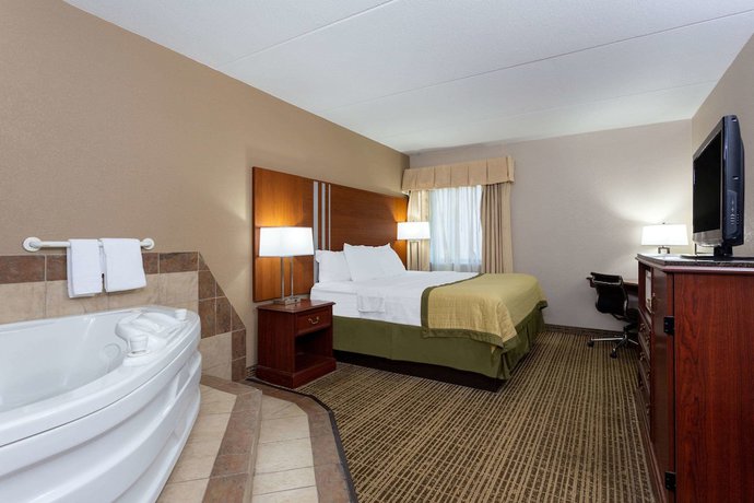 Imagen de la habitación del Hotel Baymont By Wyndham Elkhart. Foto 13