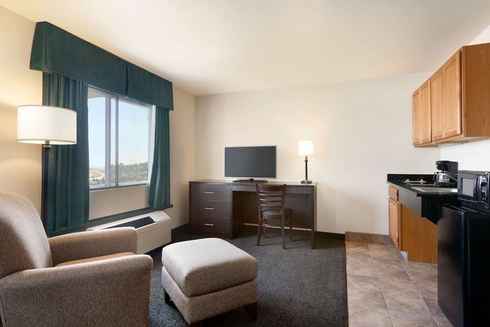 Imagen de la habitación del Hotel Baymont By Wyndham Elko. Foto 11
