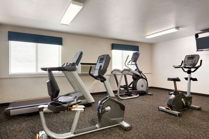Imagen de los interiores del Hotel Baymont By Wyndham Elko. Foto 14