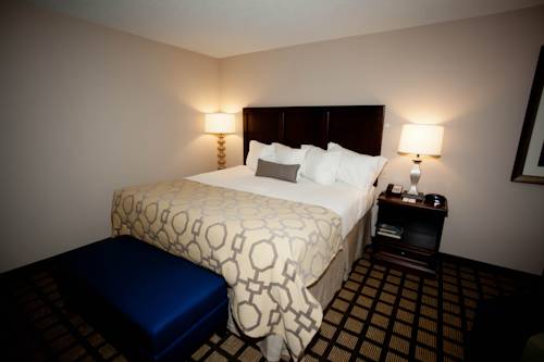 Imagen de la habitación del Hotel Baymont By Wyndham Erie. Foto 11