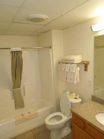 Imagen de la habitación del Hotel Baymont By Wyndham Essex Burlington Area. Foto 3