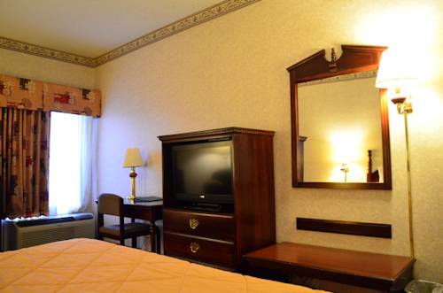 Imagen de la habitación del Hotel Baymont By Wyndham Fayetteville. Foto 9