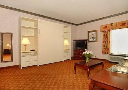 Imagen de la habitación del Hotel Baymont By Wyndham Fayetteville. Foto 16