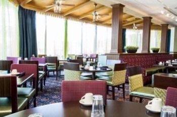 Imagen de los exteriores del Hotel Baymont By Wyndham Fayetteville Fort Bragg Area. Foto 8