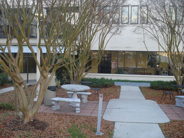 Imagen de los interiores del Hotel Baymont By Wyndham Fayetteville Fort Bragg Area. Foto 10