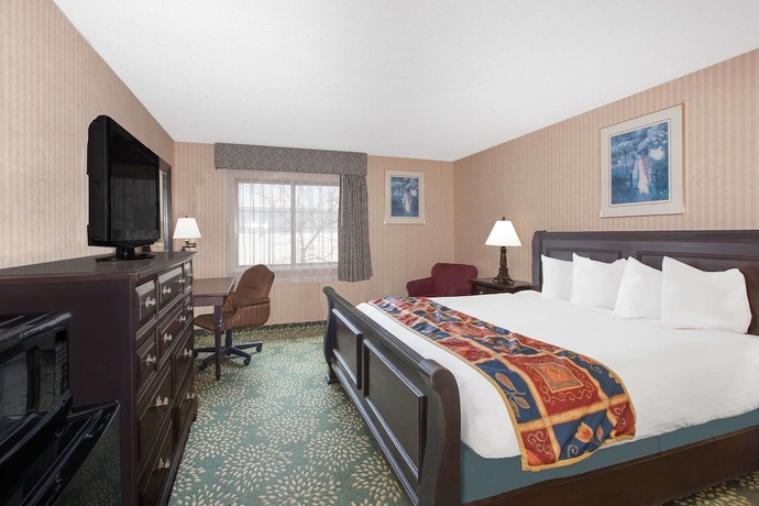 Imagen de la habitación del Hotel Baymont By Wyndham Flint. Foto 6