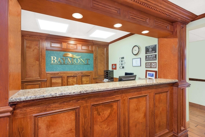 Imagen de los interiores del Hotel Baymont By Wyndham Flint. Foto 13