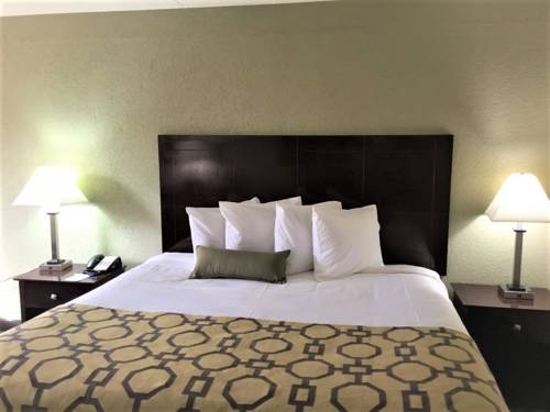 Imagen de la habitación del Hotel Baymont By Wyndham Florence Cincinnati. Foto 1