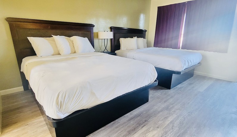 Imagen de la habitación del Hotel Baymont By Wyndham Fort Bragg. Foto 14