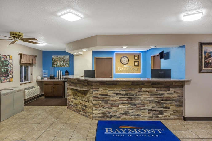 Imagen de los interiores del Hotel Baymont By Wyndham Fort Dodge. Foto 13
