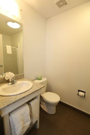 Imagen de la habitación del Hotel Baymont By Wyndham Fort Mcmurray. Foto 16