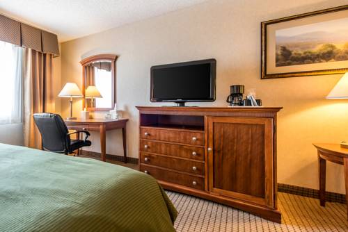 Imagen de la habitación del Hotel Baymont By Wyndham Fort Morgan. Foto 8