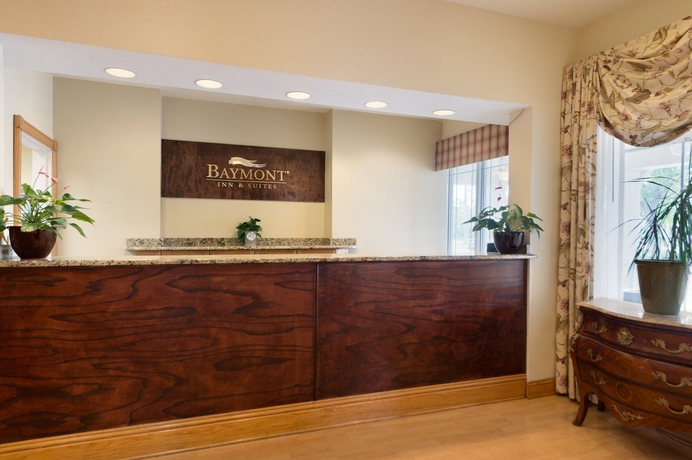 Imagen de los interiores del Hotel Baymont By Wyndham Fort Myers Airport. Foto 8