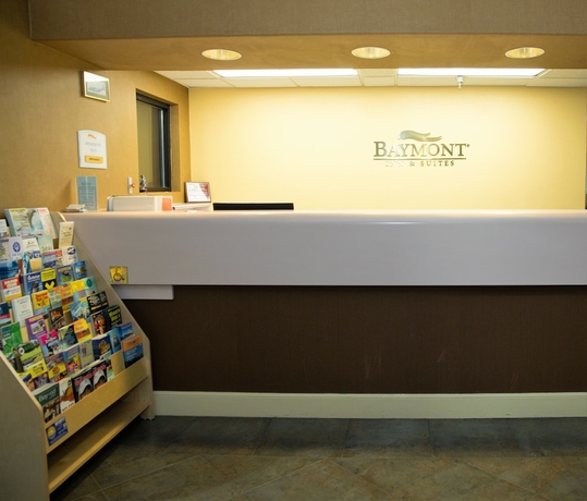 Imagen de los interiores del Hotel Baymont By Wyndham Fort Walton Beach Mary Esther. Foto 15