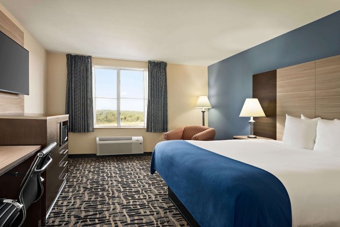 Imagen de la habitación del Hotel Baymont By Wyndham Ft. Leonard/saint Robert. Foto 5