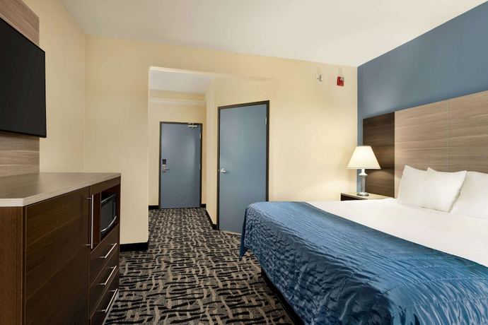 Imagen de la habitación del Hotel Baymont By Wyndham Ft. Leonard/saint Robert. Foto 12