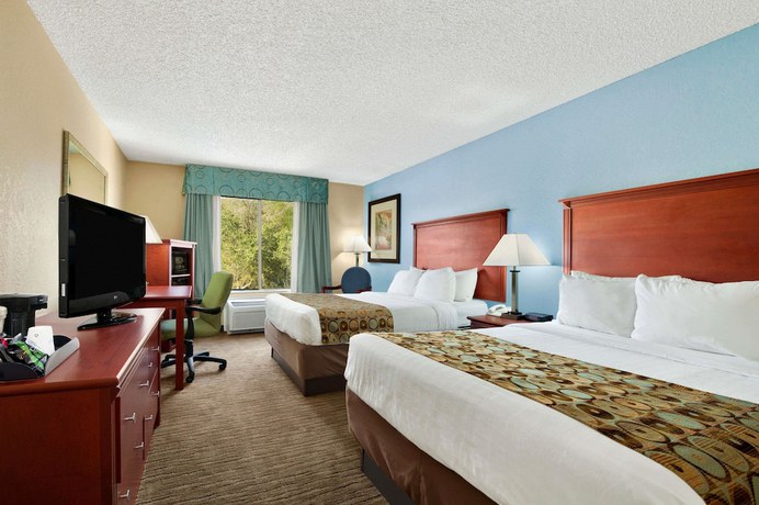 Imagen de la habitación del Hotel Baymont By Wyndham Gainesville I-75. Foto 4