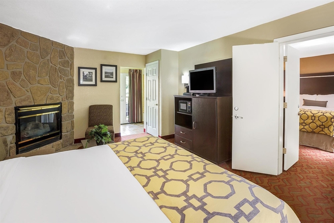 Imagen de la habitación del Hotel Baymont By Wyndham Gatlinburg On The River. Foto 4