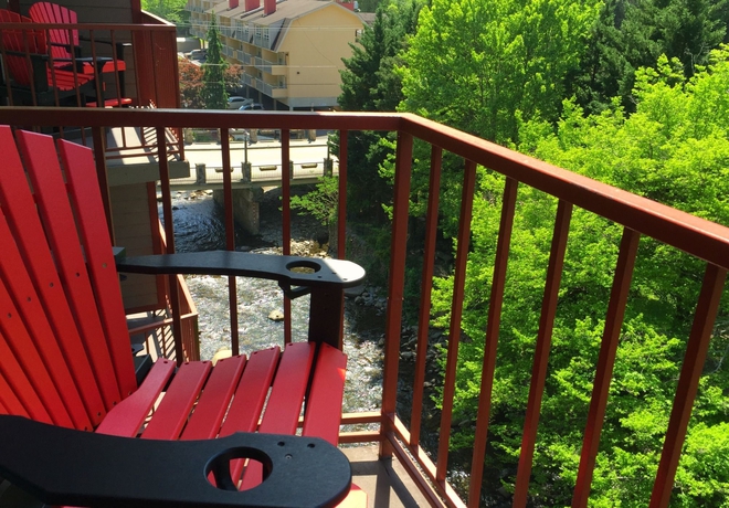 Imagen de la habitación del Hotel Baymont By Wyndham Gatlinburg On The River. Foto 9