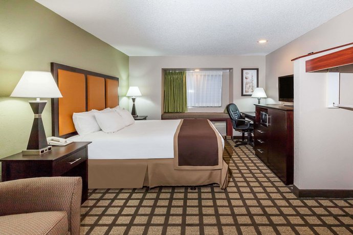 Imagen de la habitación del Hotel Baymont By Wyndham Gaylord. Foto 12
