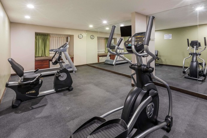 Imagen de los interiores del Hotel Baymont By Wyndham Gaylord. Foto 17