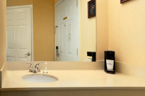 Imagen de la habitación del Hotel Baymont By Wyndham Georgetown/near Georgetown Mari. Foto 7