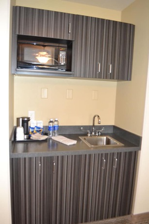 Imagen de la habitación del Hotel Baymont By Wyndham Grand Forks. Foto 4